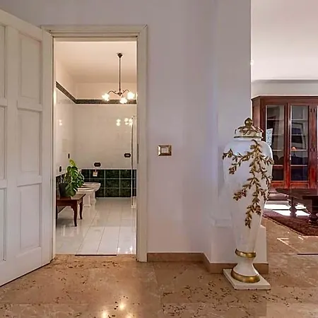 Petrone | Luxury Four Seasons-jacuzzi&pool 5* Nonantola